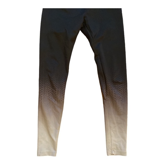 Beyond Yoga Ombre Yoga Pants - Picture 5 of 6